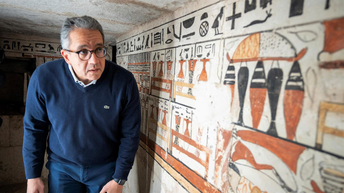 Dr. El-Enany inspects a tomb in Saqqara Source: MoTA, Egypt. 