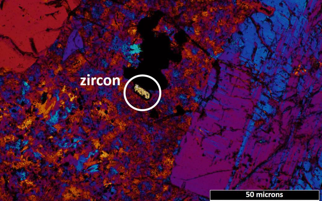 Dating of tiny zircon crystals reveal the age of volcanic rocks in the Karoo province. (Image: Arto Luttinen)