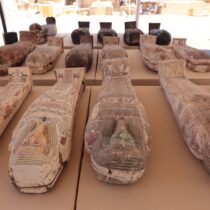 250 coffins with mummies and 150 bronze statues found in Saqqara