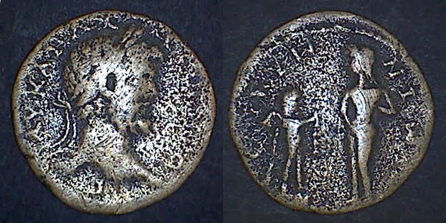 Fig. 4. Aphrodite according to the Medici type, mirrored style, on coin of Sicyon struck under Septimius Severus, London, The British Museum.