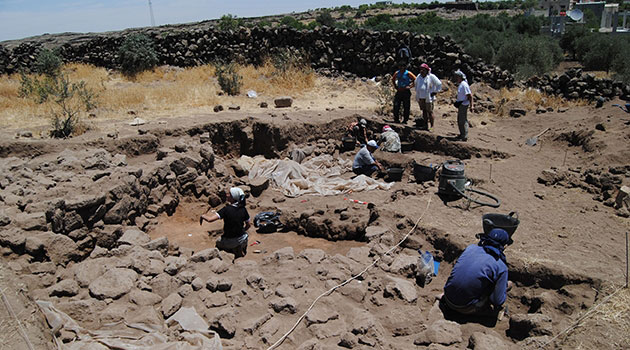 Excavation at the Neolithic site of Tell Qarassa in modern-day Syria. Photograph: Jonathan Santana