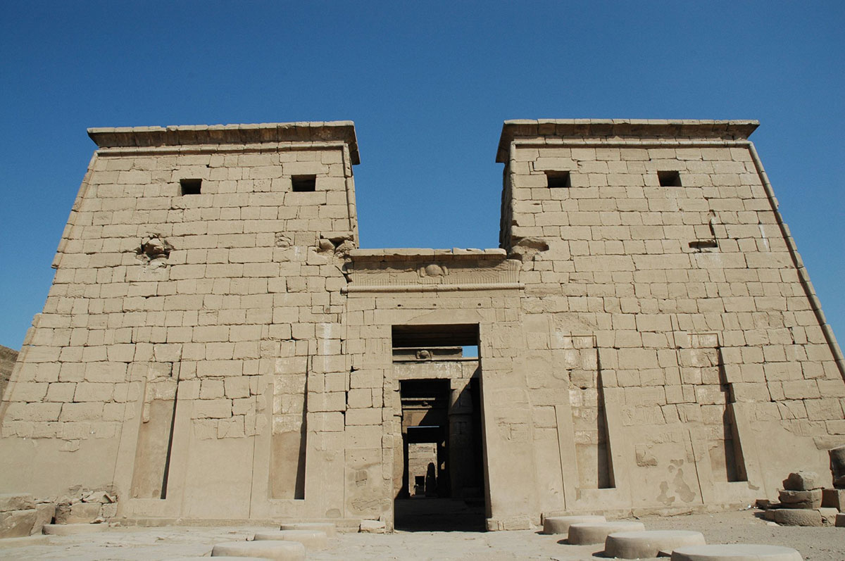 Conservation at Khonsu Temple: the 2021-22 Season