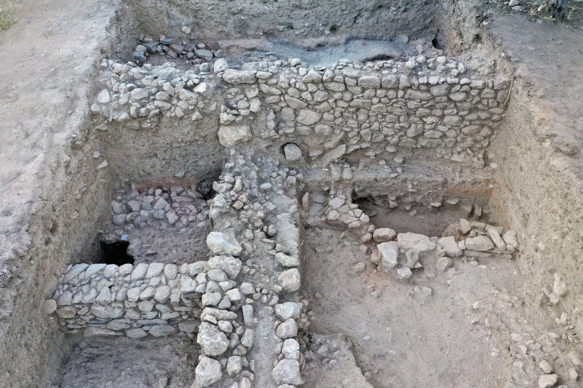 Byzantine or Post Byzantine retaining wall and building standing on layers of the Early Bronze age. Image credit: MOCAS.