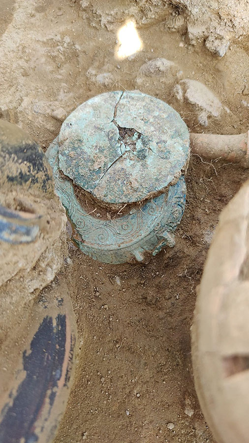 A bronze vessel from one of the burials excavated this summer. Image credit : University of Buffalo