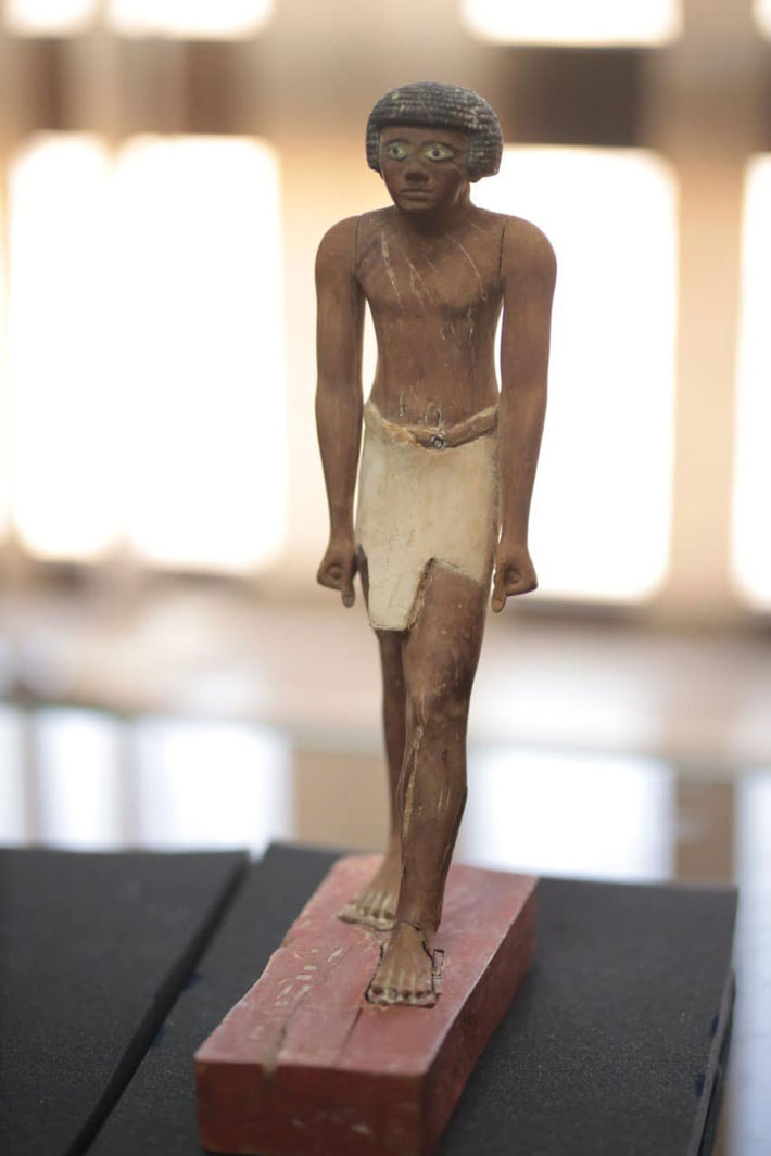 One of the two artefacts. Image credit: Ministry of Tourism and Antiquities.
