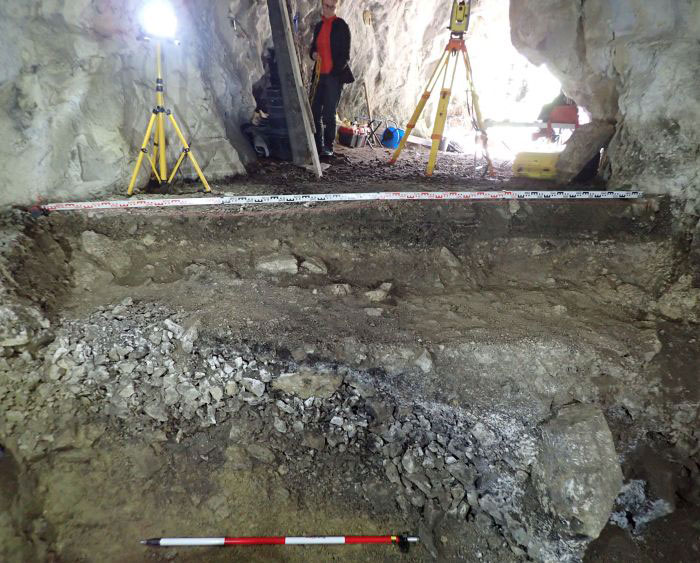Joint Slovak-Polish research expedition in Hučivá Cave (Hučivá diera).