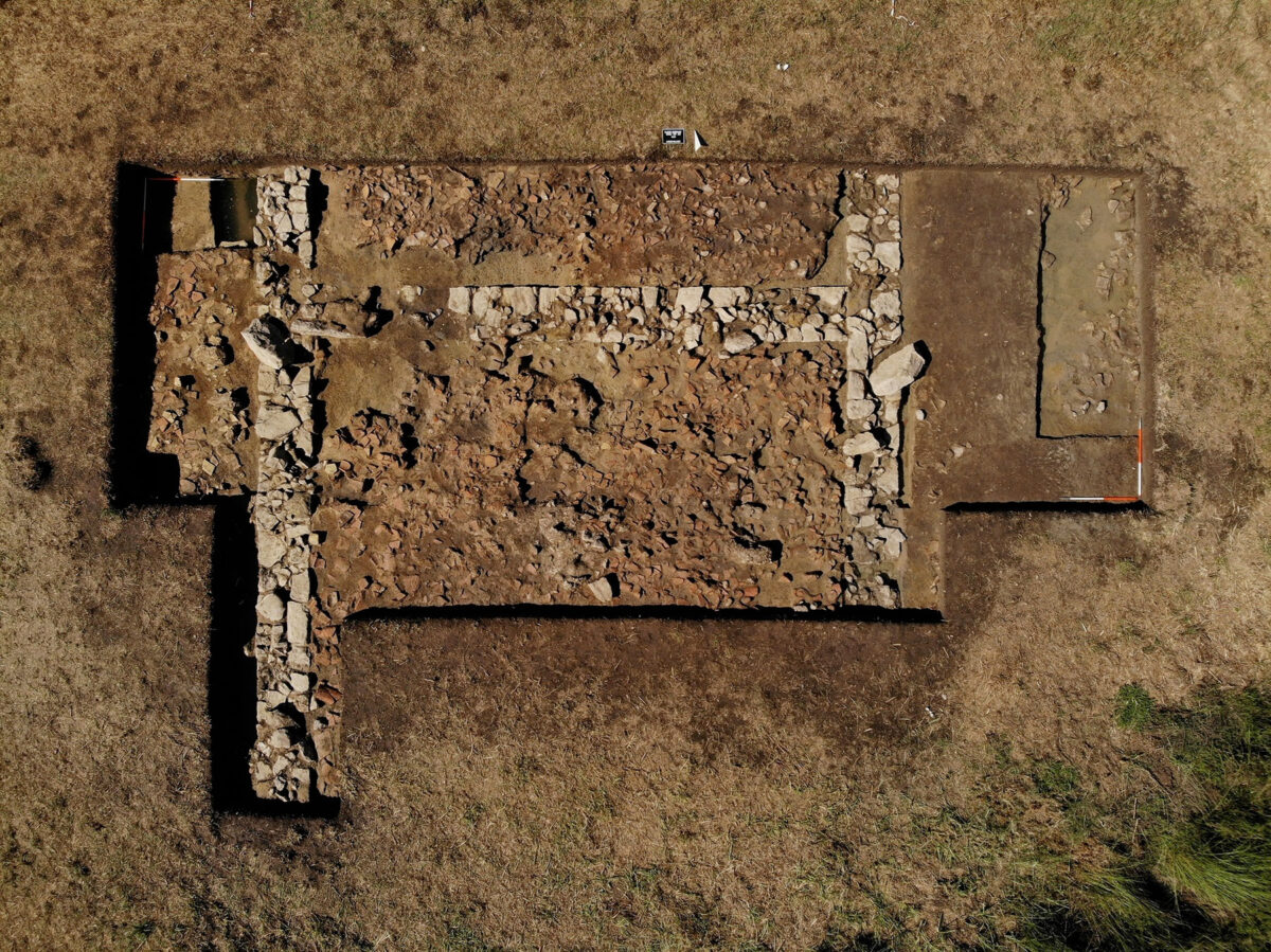 Aerial view of the excavation (photo: MOCAS)