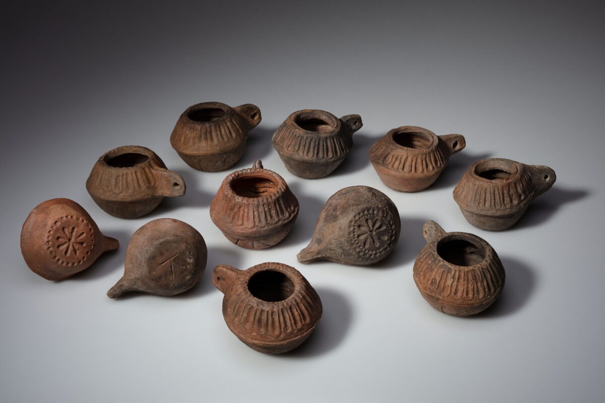 These small cups were obviously the usual drinking utensils from which wine was consumed. © OeAW-OeAI/Niki Gail