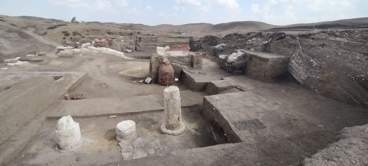 Finds from the excavations. 