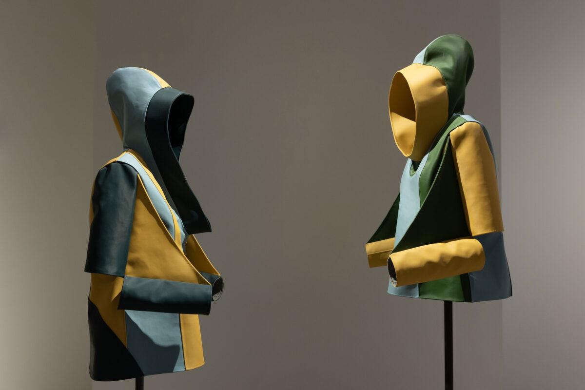Hannah Toticki, Focus Wear, 2020 (installation view). Various textiles, steel (180 x 50 x 45 cm and 170 x 55 x 45 cm).
Courtesy of the artist.
Photo: Pinelopi Gerasimou.
