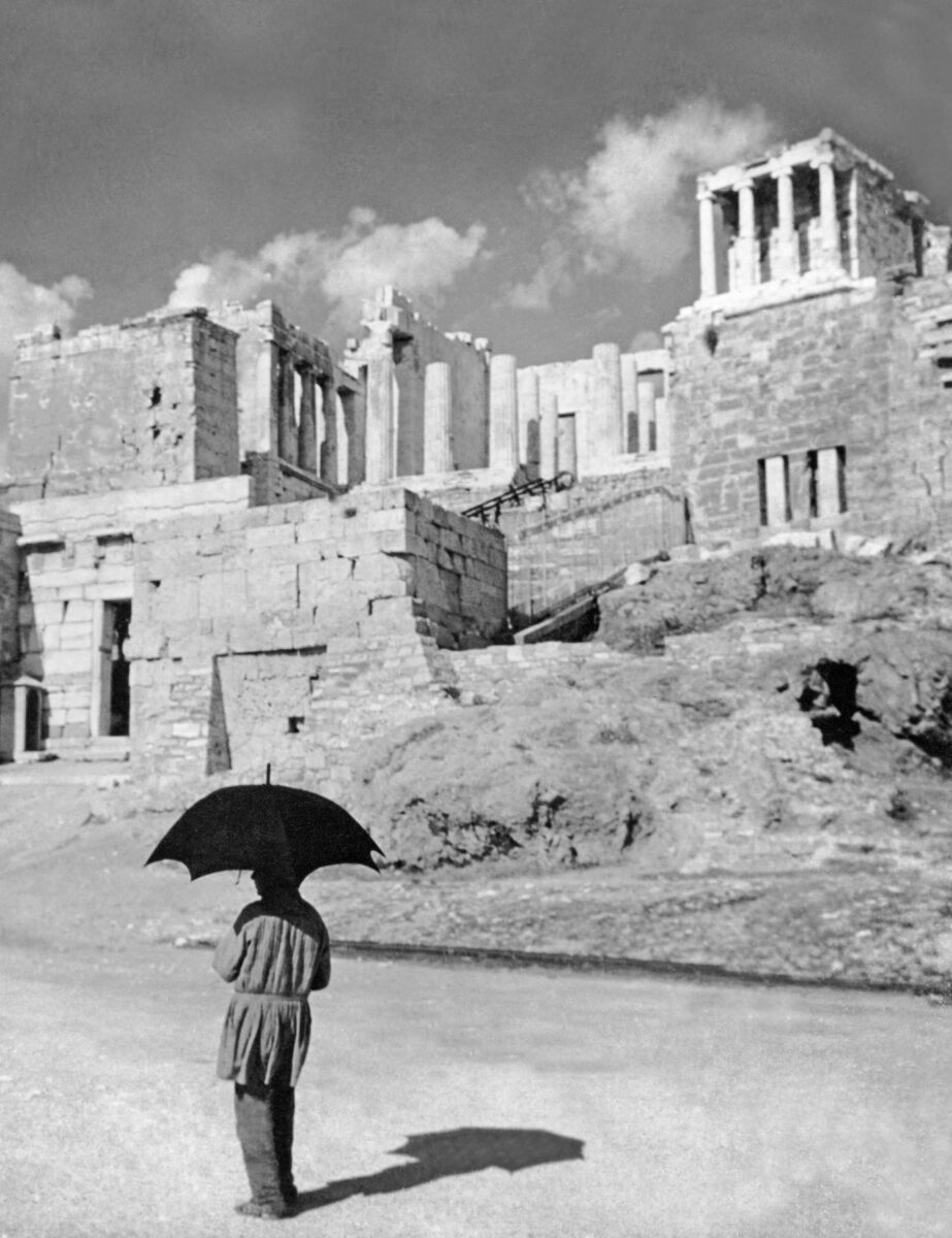 Under the Acropolis, 1905. Courtesy: © Library of Congress