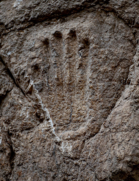 Mysterious hand imprint found next to the City of Jerusalem walls