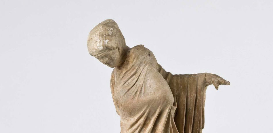 Manteltänzerin (veiled dancer), detail, 2nd century BC © Staatliche Museen zu Berlin, Antikensammlung / Ingrid Geske
