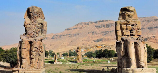 colossi of memnon