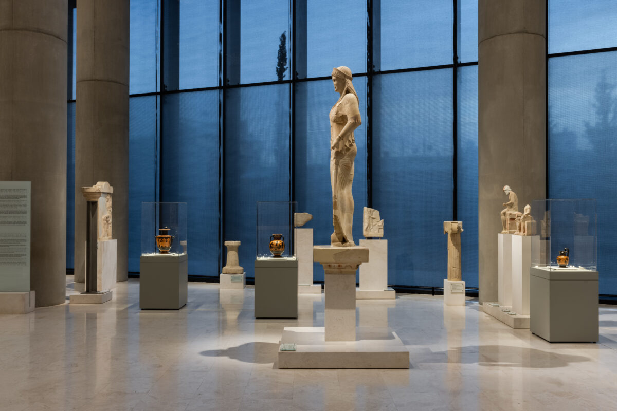 The world of employment in ancient Athens. ©Acropolis Museum. Photo: Paris Tavitian