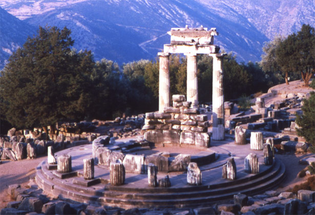 View of the tholos of the sanctuary of Athena Pronaia. © Ministry of Culture and Sports
© 10th Ephorate of Prehistoric and Classical Antiquities