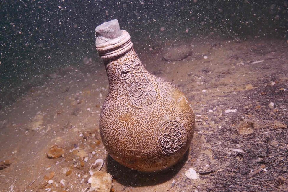 A Bellarmine jug found on the seabed © James Clark