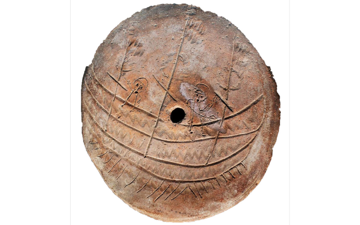 Pithos lid (18th century).
© Angelos Vlastaris