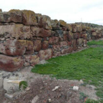 Polish-Armenian team discovers 3,200-year-old ‘golden tomb’