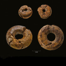 Bronze Age long-distance connections: Baltic amber in Aššur
