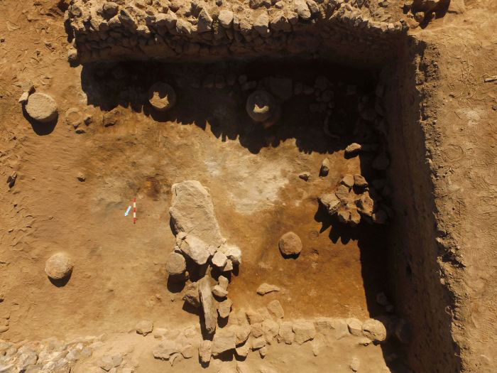 Large amounts of flour residue discovered in 3,000 years old building
