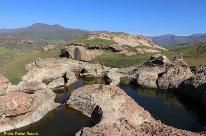 Isotope data reveal millennia of ecological change in Southern Africa