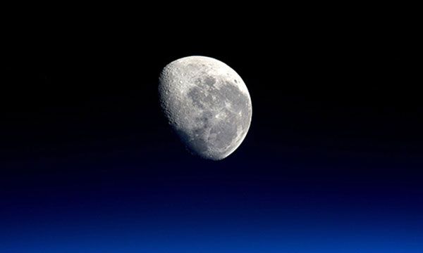 Moon close-up. By NASA Unsplash / Wikimedia Commons.