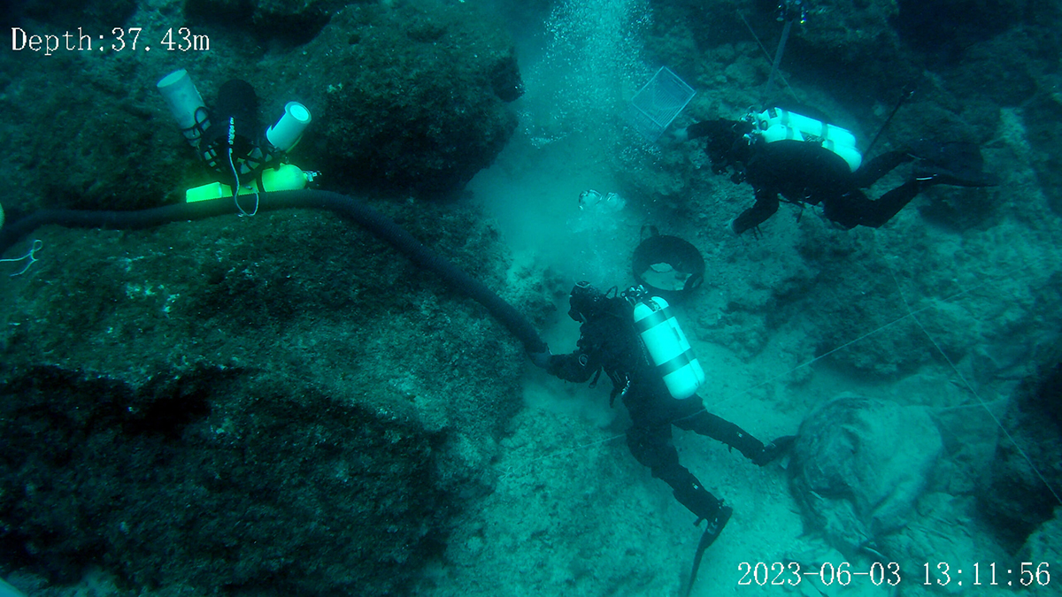 Antikythera: 40m under the sea. Image credit: ESAG.