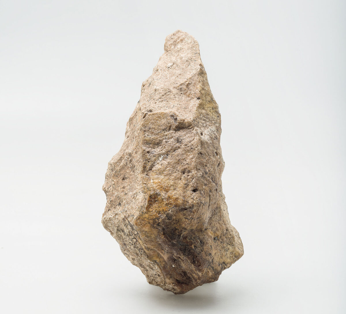 Pick, RodafnidiaLesbos, Greece. Minimum age 300,000–200,000years. Sinter. University of Crete excavation. ©Ephorate of Antiquities of Lesbos, Archaeological Museum of Mytilene, accession no. ΠΛΘ43.Photo by Vassilis Tsonis.