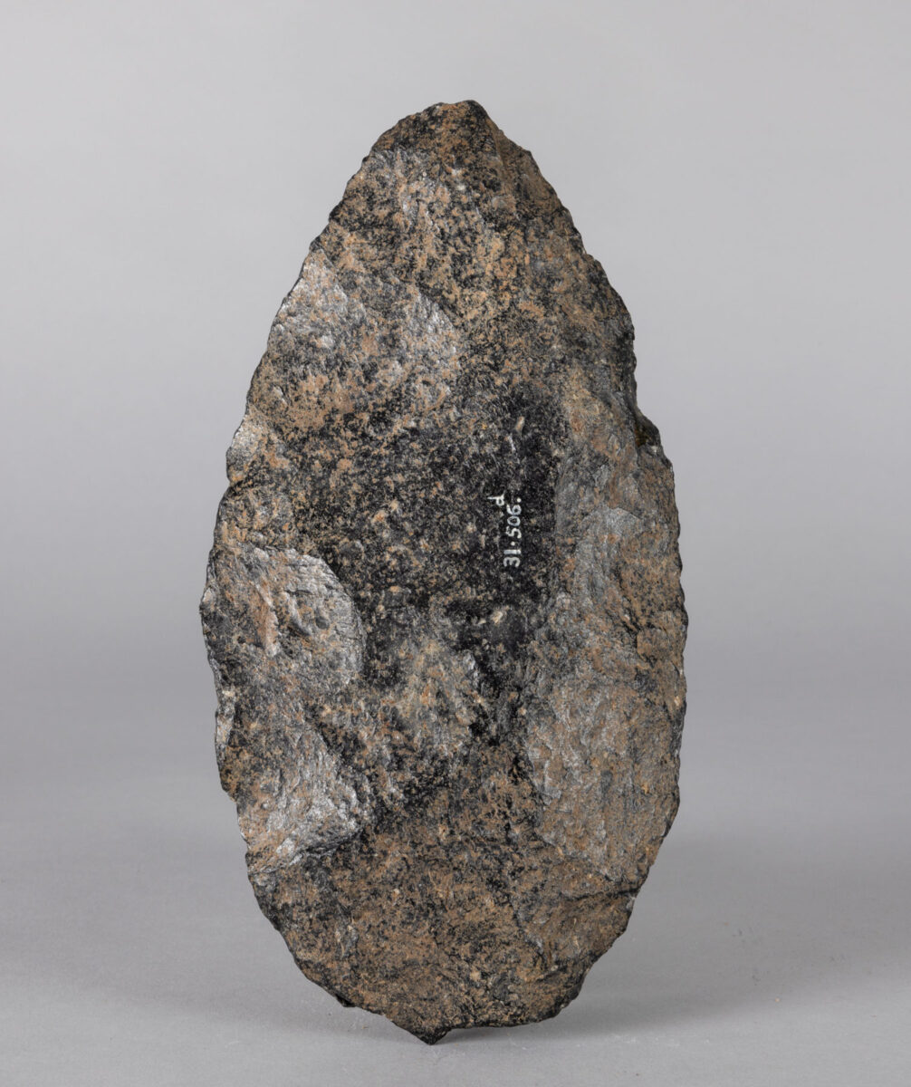 Acheulian handaxe, Kariandusi, Kenya, ca. 1 million years, obsidian 
©Museum of Archaeology and Anthropology, University of Cambridge, no. 1931.506 D.
