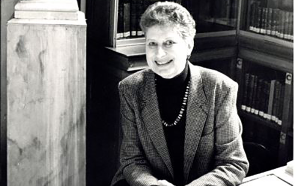 Women and archaeological institutions
