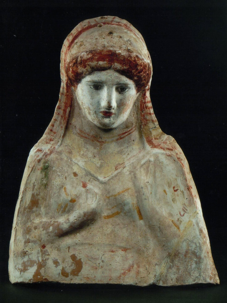 Female bust, 4th c. BC. Archaeological Museum of Amphipolis. Image: Ministry of Culture and Sports.