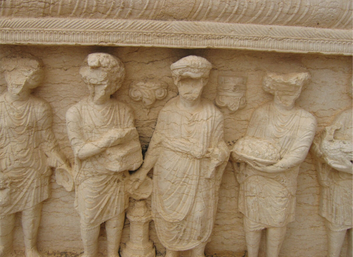 Artists, Craftsmen and Ritual Specialists in the Ancient World