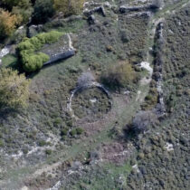 The han (hostelry), aerial photograph.