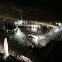 Natural climate archives: speleothem and ice cores