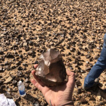 Hand axes that may go back 1,5 million years ago in Iraqi desert