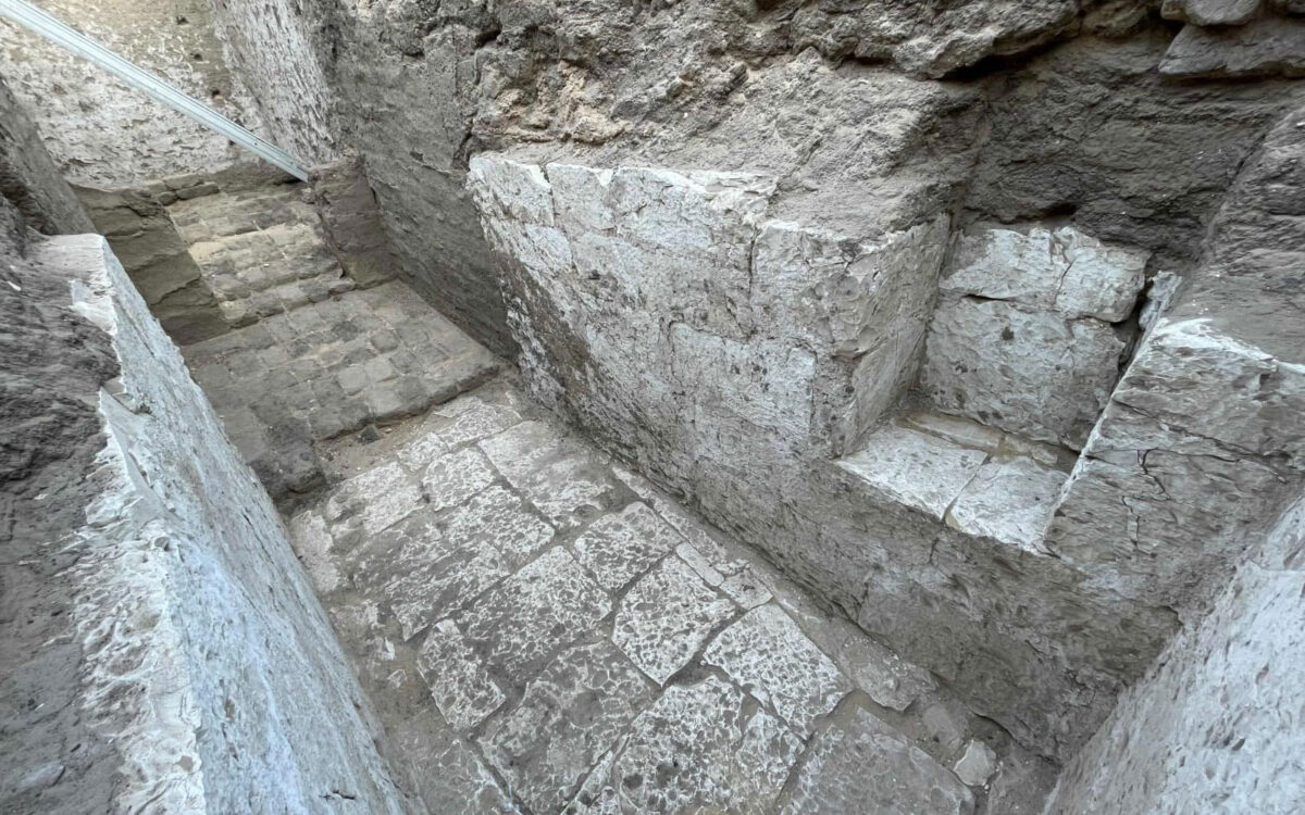 Royal Tomb and Pottery Workshop Discovered In Sohag, Egypt