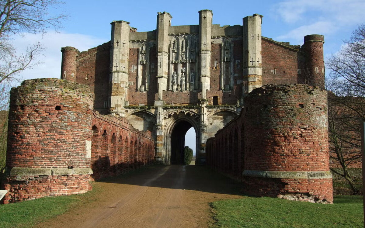 The remnants of Thornton Abbey in Lincolnshire, United Kingdom, the site of a cemetery where victims of the Black Death were buried en masse. (Credit: CC photo by David Wright via Wikimedia Commons)