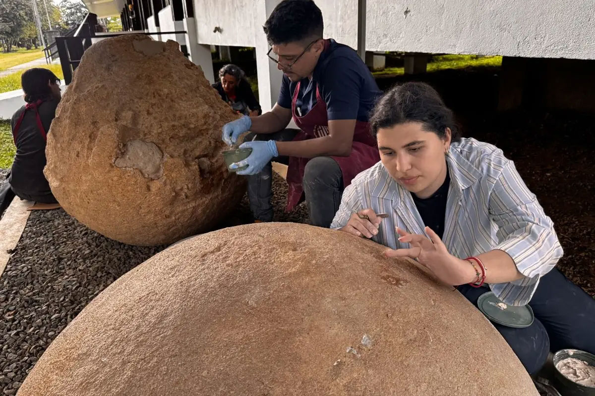 Specialists restore Costa Rica’s mysterious spheres
