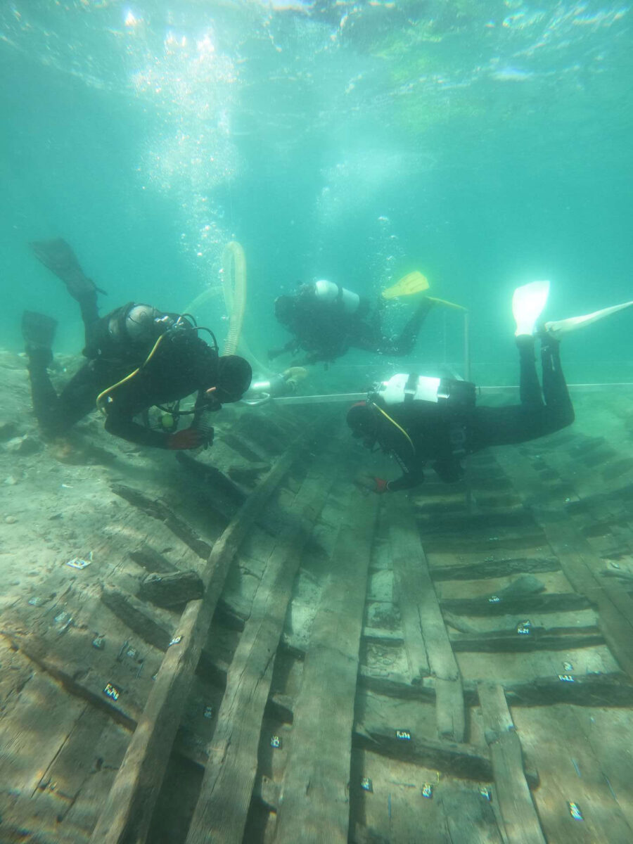 Ancient shipwreck in Sukošan, in Barbir Bay, Croatia. Photo credit: R. Scholz/ International Centre for Underwater Archaeology in Zadar
