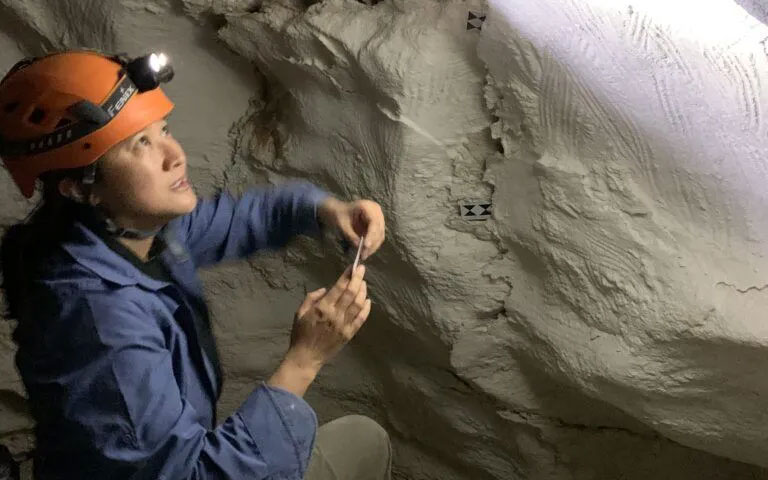 Training AI to identify ancient artists