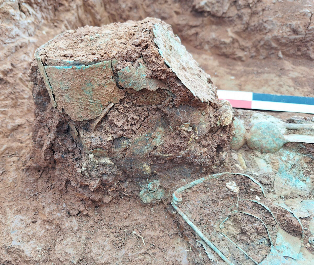 The inverted diadem. Image: Ministry of Culture of Greece