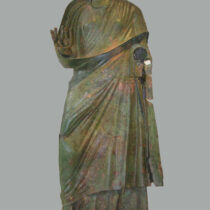 Bronze portrait statue of the empress Julia Aquilia Severa (220–222 AD). Photography Archive of the National Archaeological Museum.