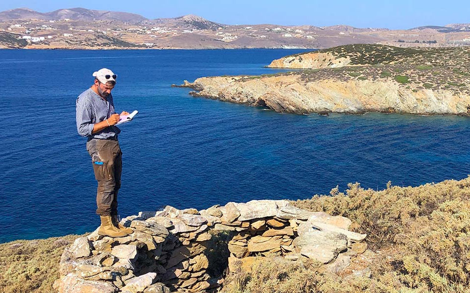 Locating ancient settlements and artefacts on Greek Islands