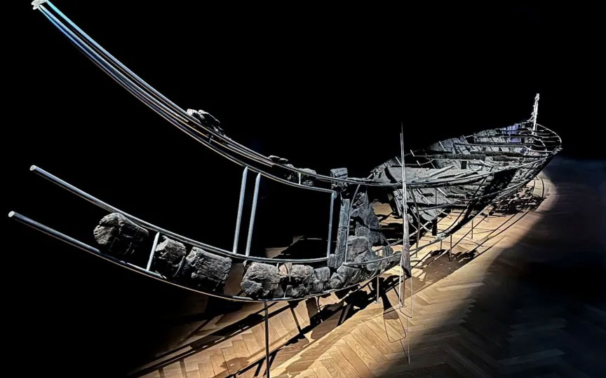 Fingerprint of ancient seafarer