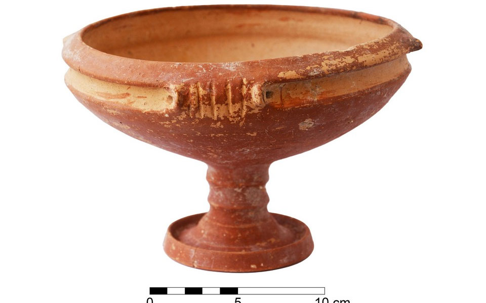 Excavations at the extraurban cemetery of Dromolaxia-Vyzakia