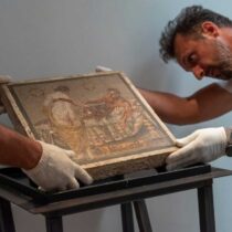 Pompeii: The mosaic portraying two lovers